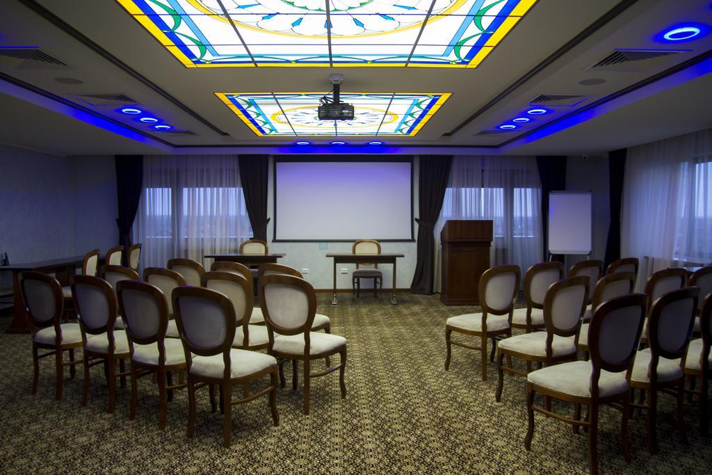 Hotel Giuliano Bragadiru Экстерьер фото