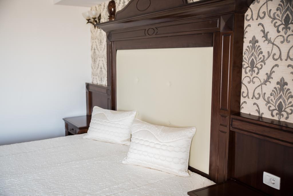 Hotel Giuliano Bragadiru Экстерьер фото