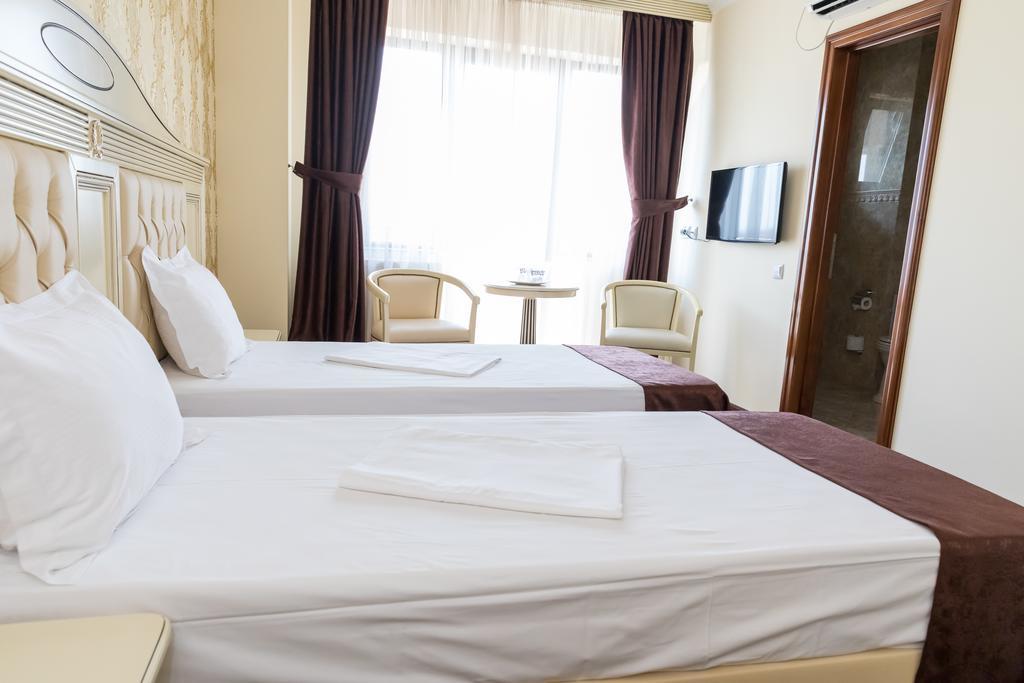 Hotel Giuliano Bragadiru Экстерьер фото