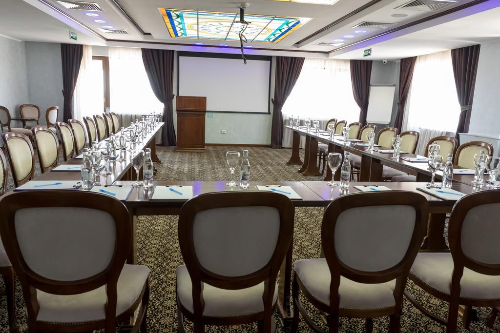 Hotel Giuliano Bragadiru Экстерьер фото