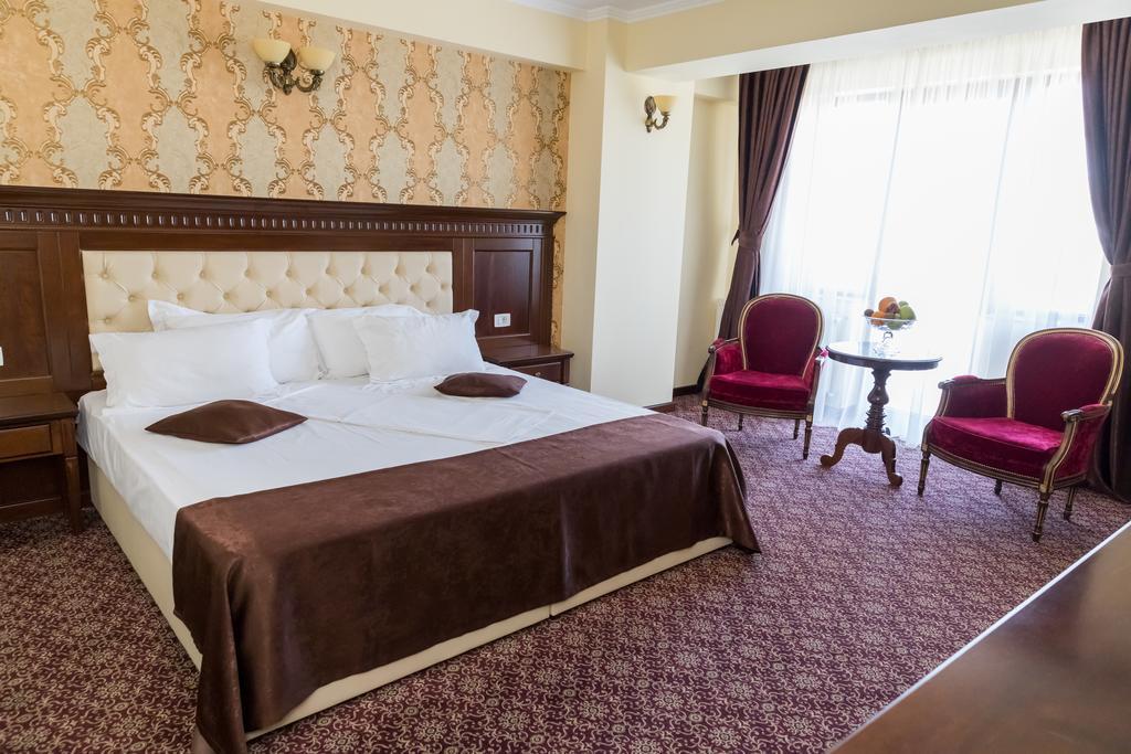 Hotel Giuliano Bragadiru Экстерьер фото